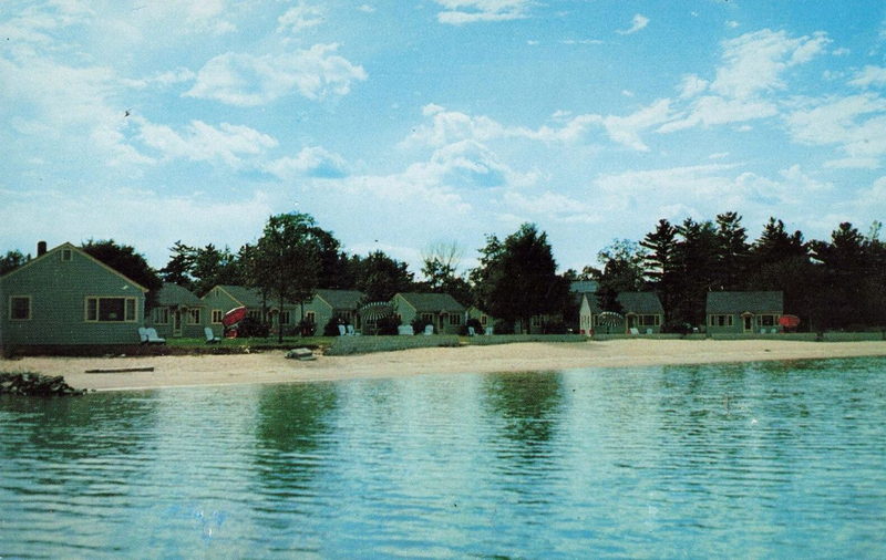 Berlins Resort (Dr. Bohns Cottages, Dr Bohns Resort) - Old Postcard (newer photo)